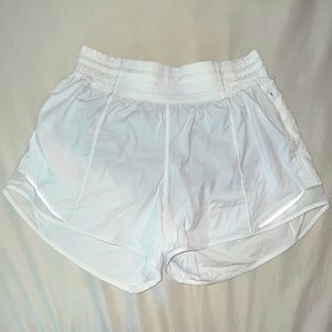 size 6 lululemon hotty hot shorts